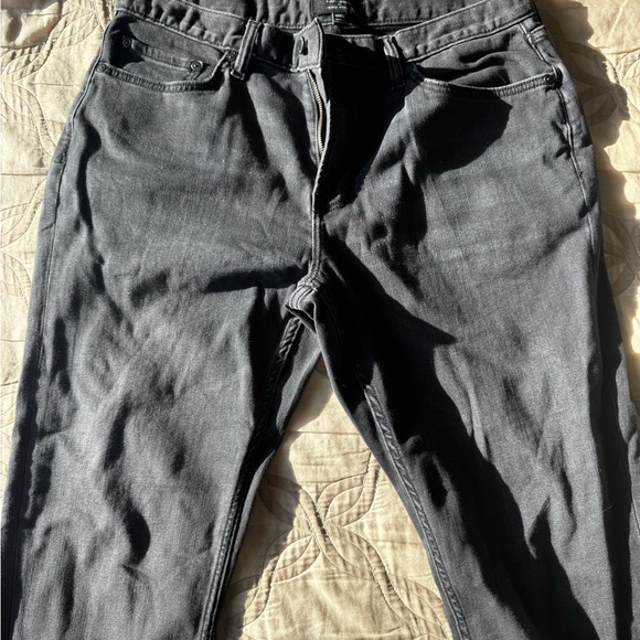 Banana Republic Other - Banana Republic Black Travel Athletic Jeans 33x32 in great condition